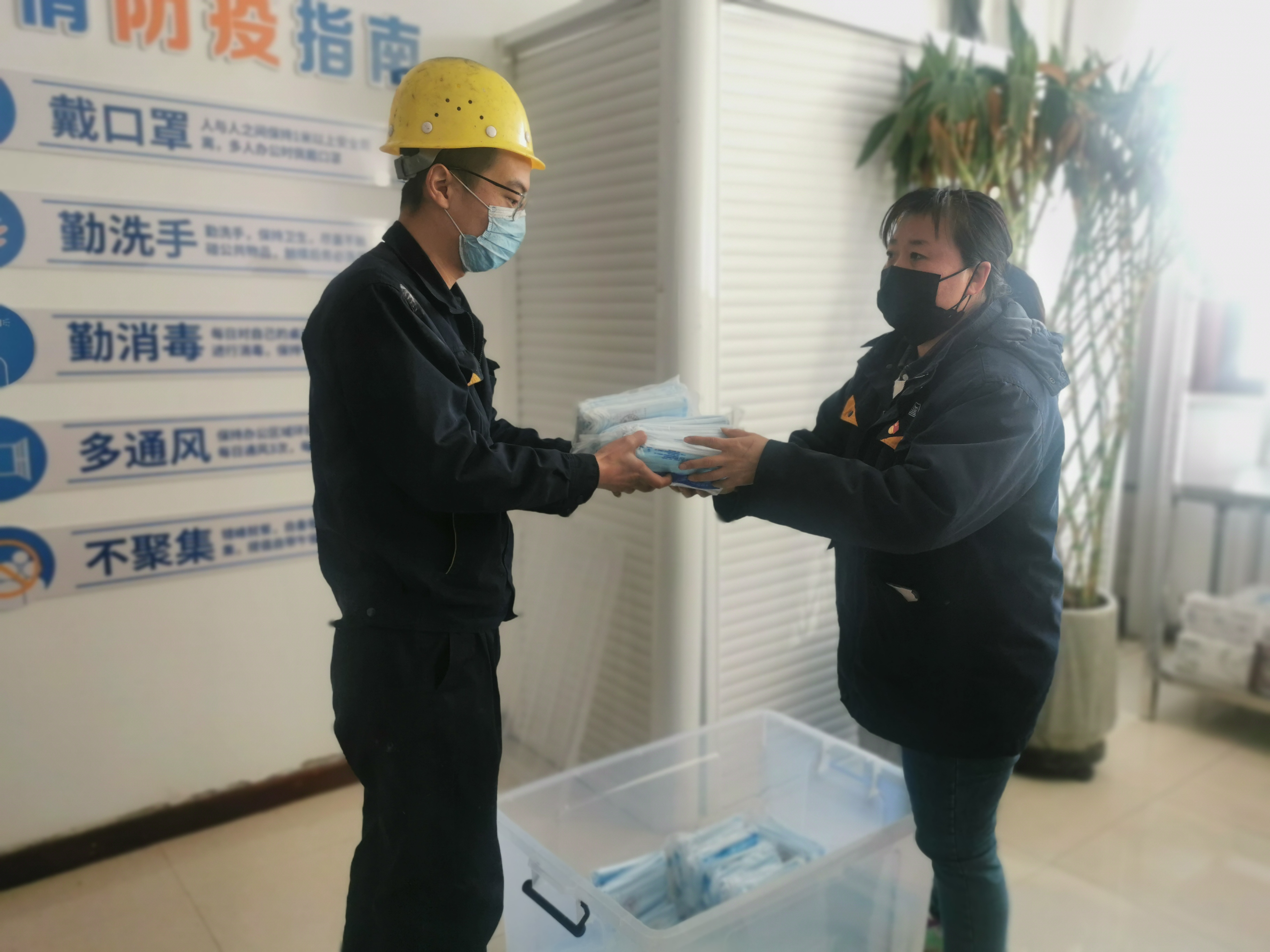 张丽华.jpg 张丽华.jpg