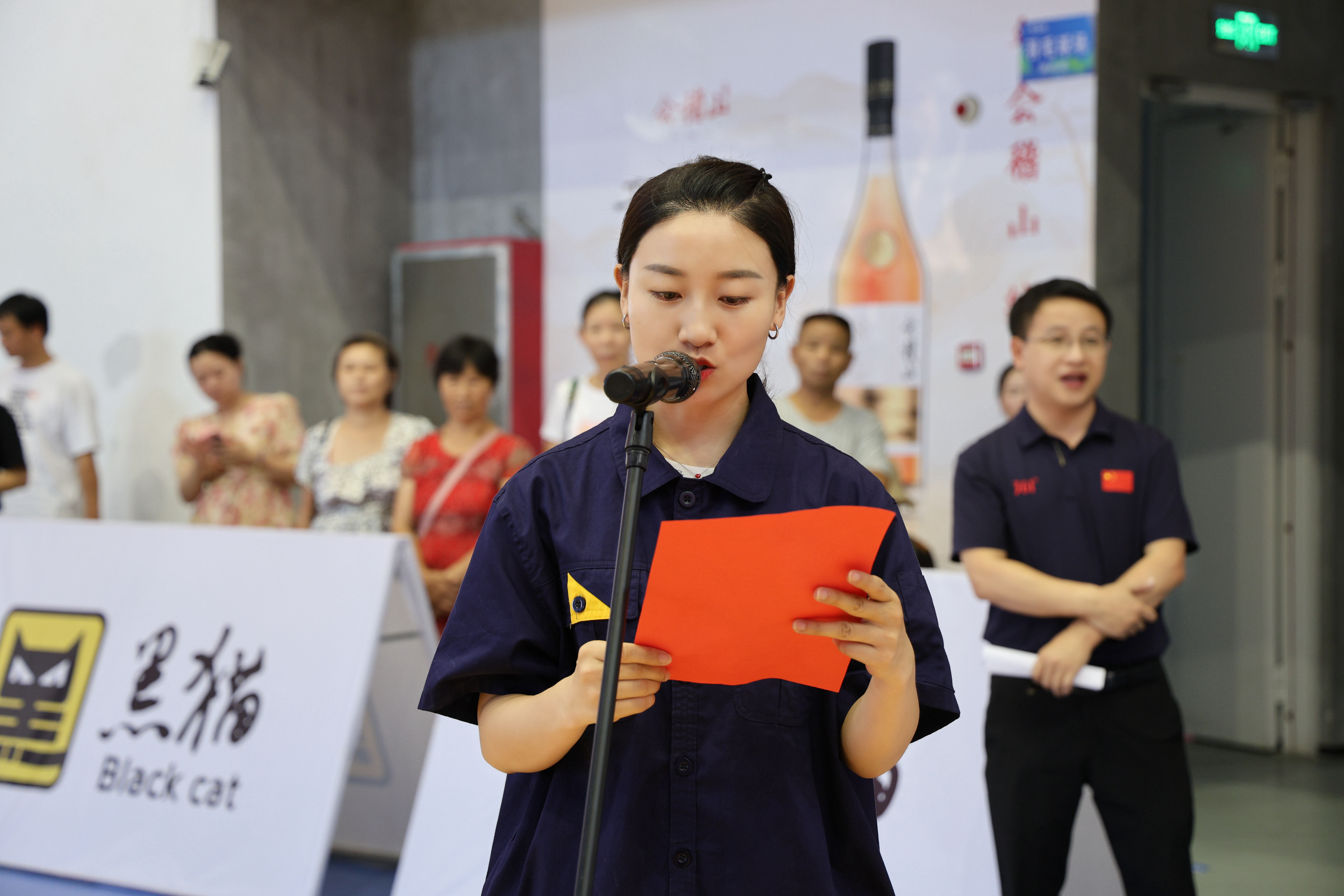 4 家长代表查玉婷讲话.jpg 4 家长代表查玉婷讲话.jpg